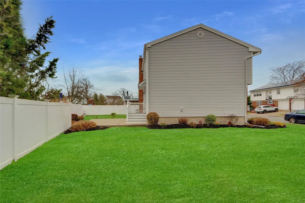 3067 Morrow Road Oceanside NY 11572