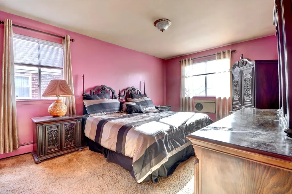 7241 Central Avenue Glendale NY 11385