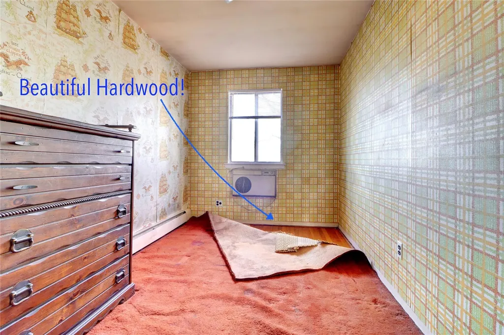 7241 Central Avenue Glendale NY 11385
