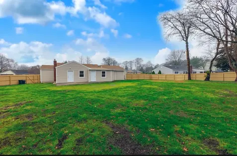 5 Westcliff Lane Lake Grove NY 11755