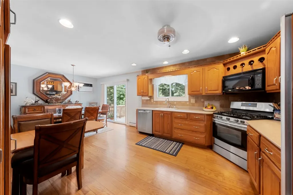 92 Pickerel Road Monroe NY 10950