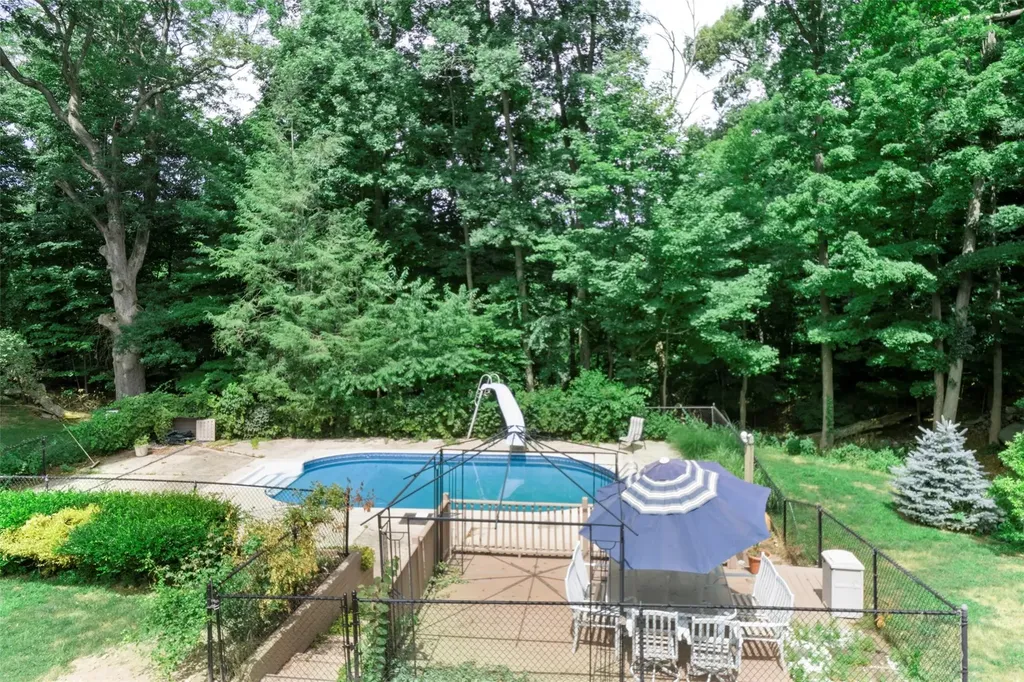 92 Pickerel Road Monroe NY 10950
