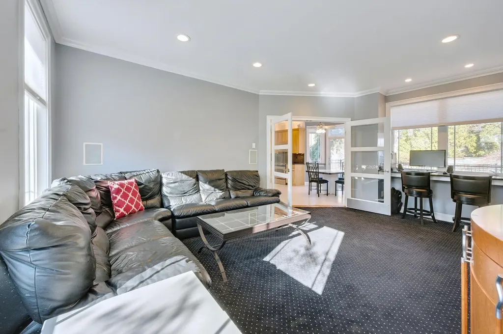 6 Whispering Woods Drive Smithtown NY 11787