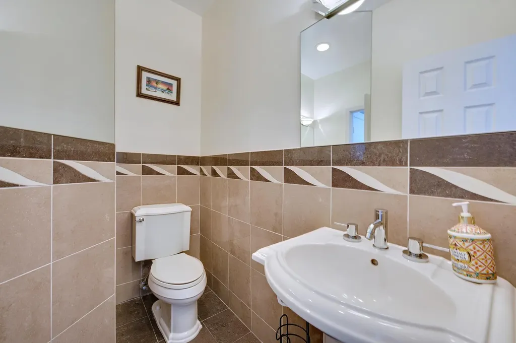 6 Whispering Woods Drive Smithtown NY 11787