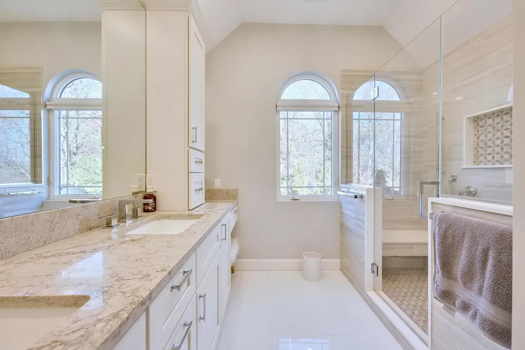 6 Whispering Woods Drive Smithtown NY 11787