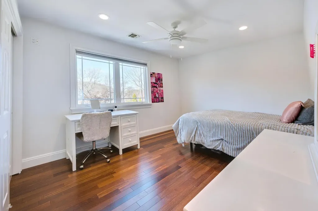 6 Whispering Woods Drive Smithtown NY 11787