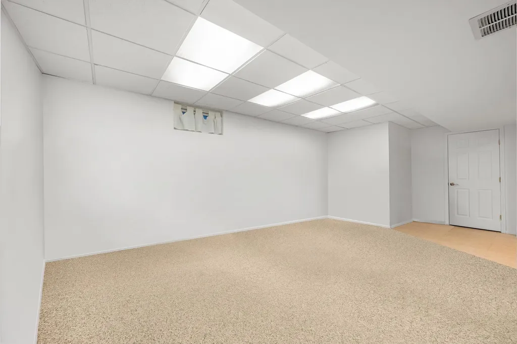 6 Whispering Woods Drive Smithtown NY 11787