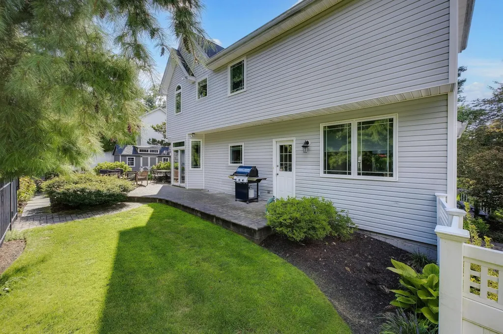 6 Whispering Woods Drive Smithtown NY 11787
