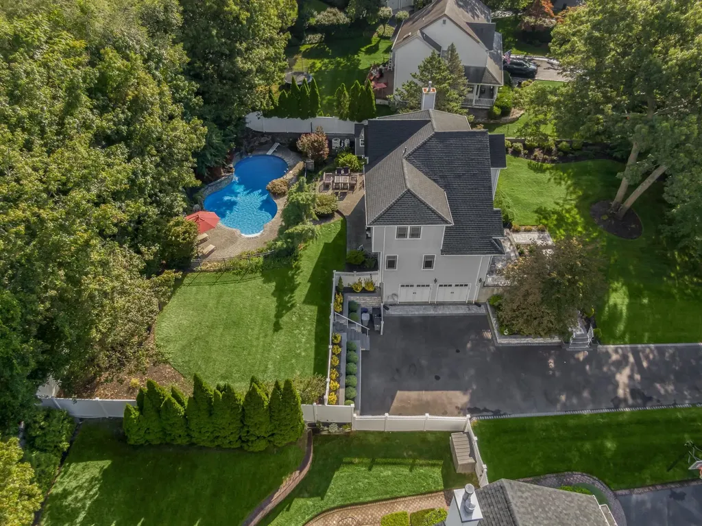 6 Whispering Woods Drive Smithtown NY 11787