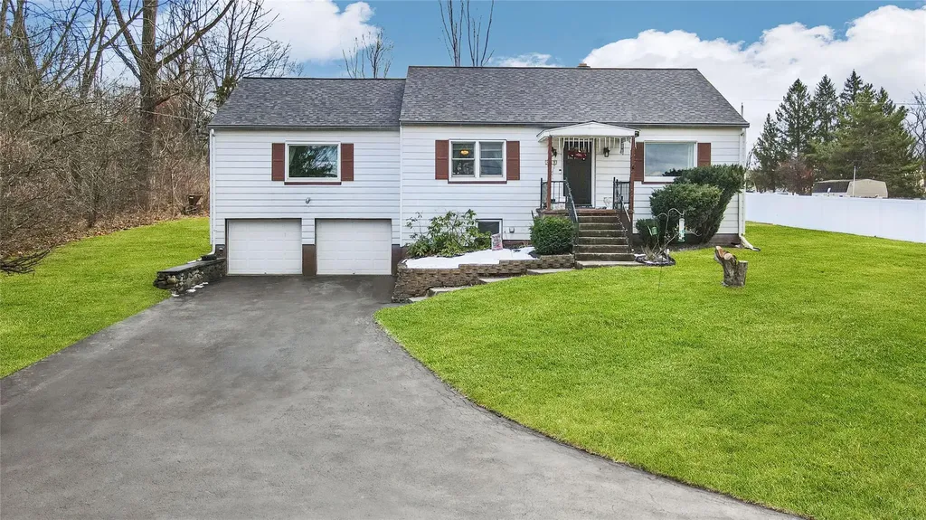 782 Freedom Plains Road Poughkeepsie NY 12603
