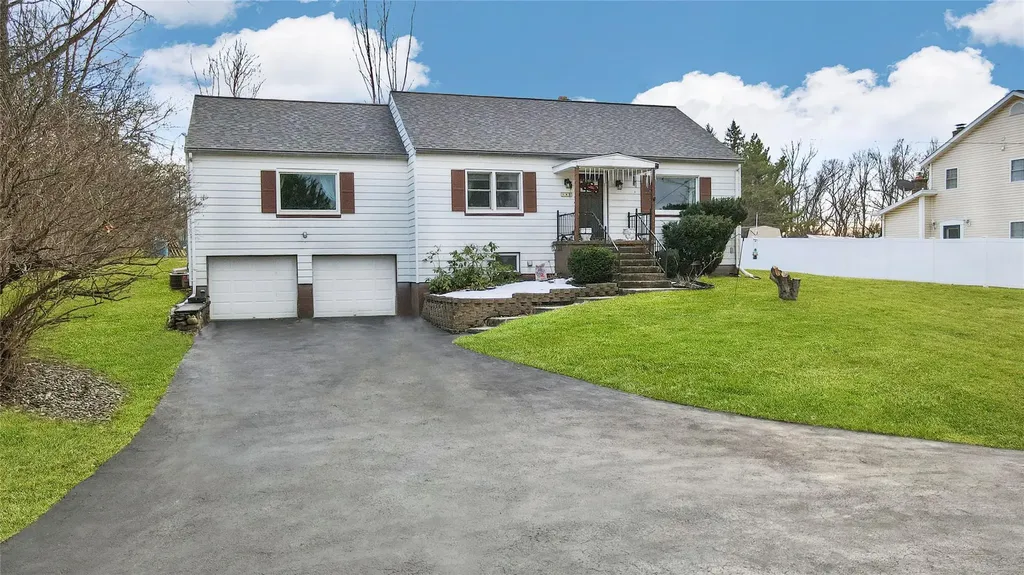782 Freedom Plains Road Poughkeepsie NY 12603