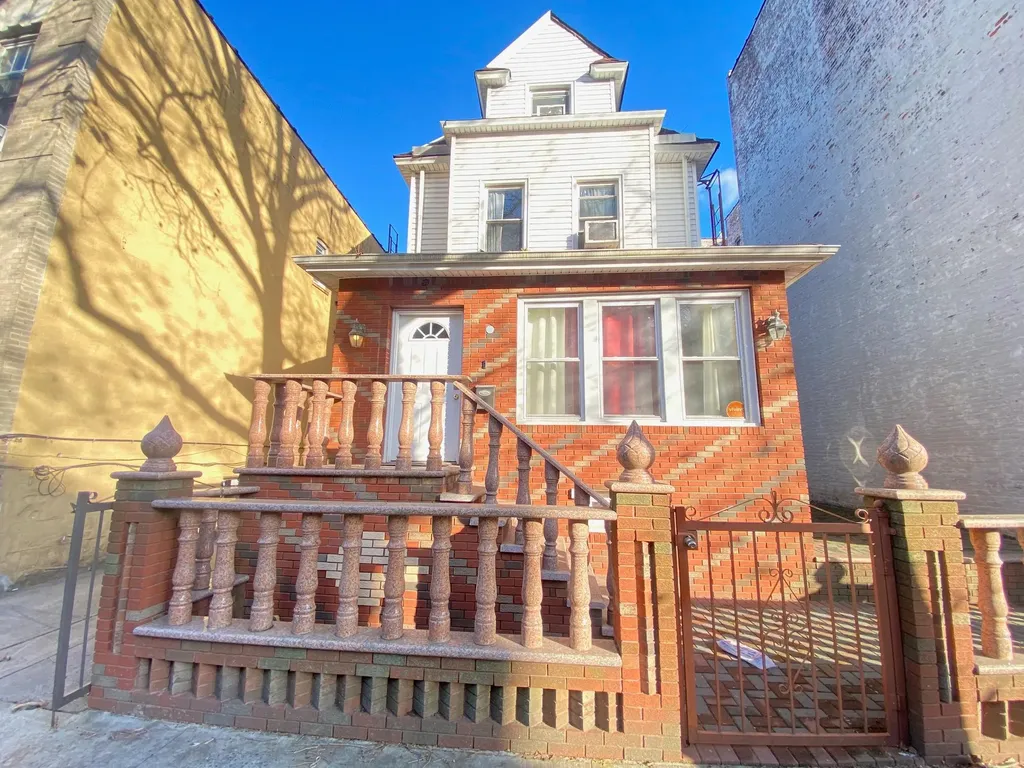 381 E 31st Street Brooklyn NY 11226