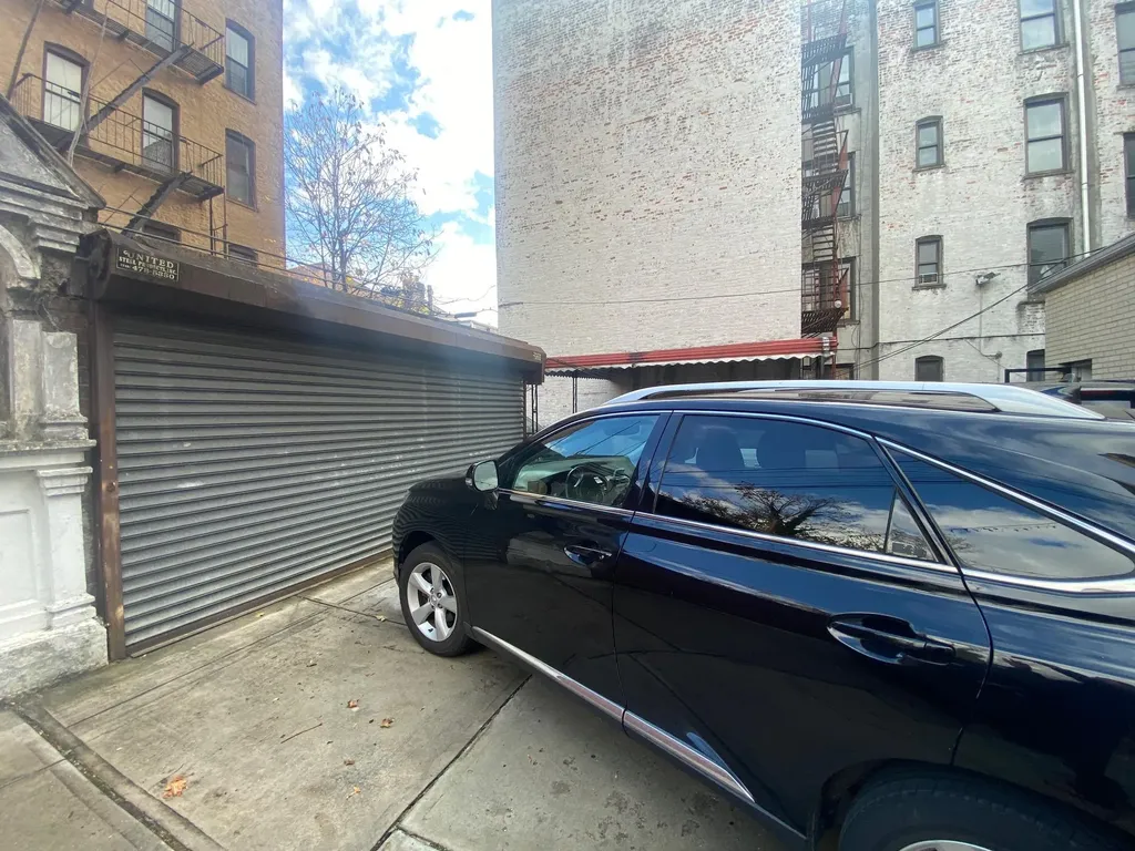 381 E 31st Street Brooklyn NY 11226