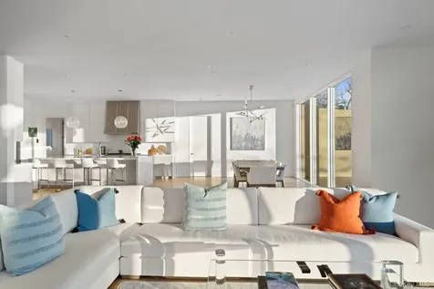 28 Kendalls Lane Southampton NY 11968