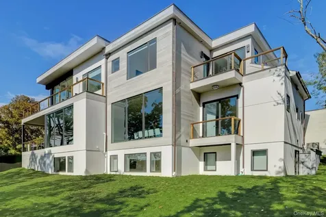 28 Kendalls Lane Southampton NY 11968