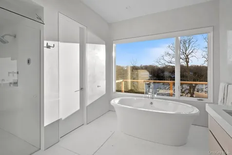 28 Kendalls Lane Southampton NY 11968