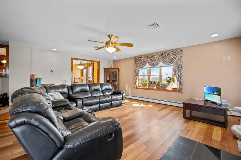191 Highland Avenue Marlboro NY 12542