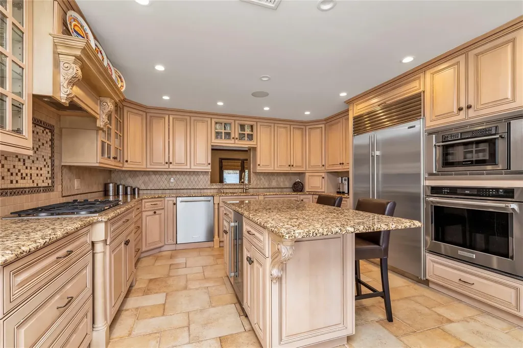 2884 Joyce Lane Merrick NY 11566