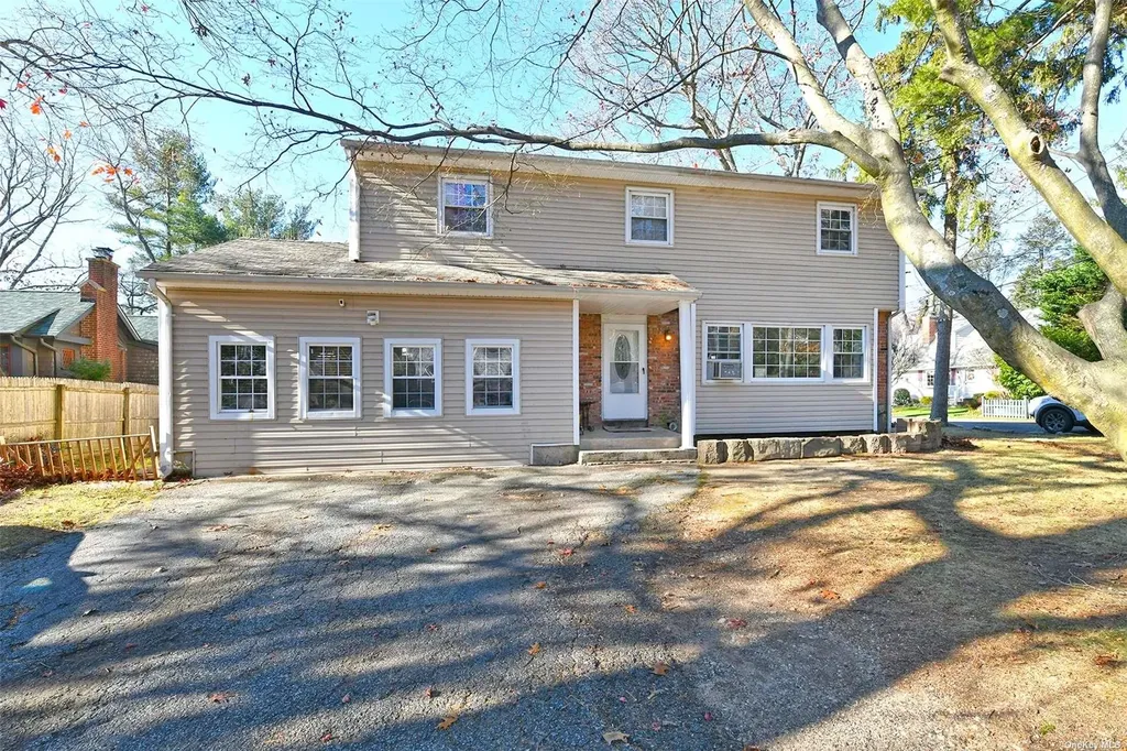 1 Hanson Place Huntington NY 11743