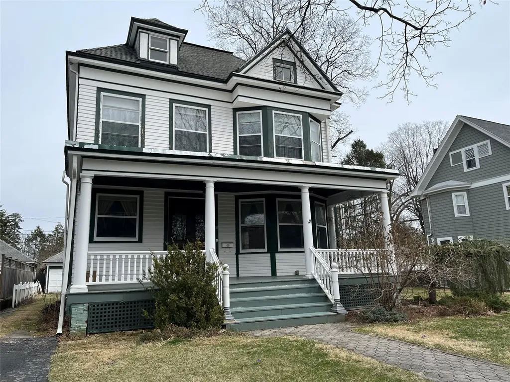 10 Whitehouse Avenue Poughkeepsie NY 12601