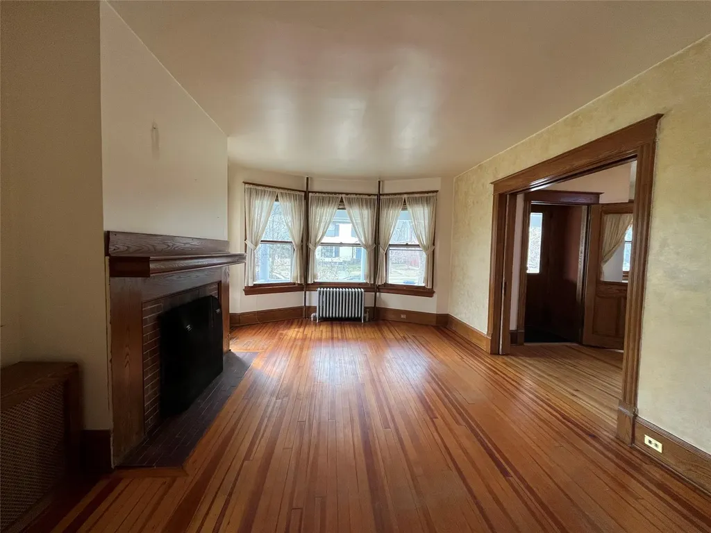 10 Whitehouse Avenue Poughkeepsie NY 12601