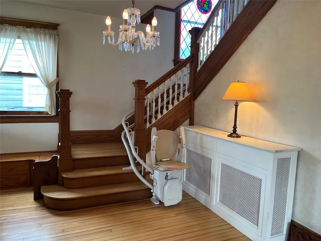 10 Whitehouse Avenue Poughkeepsie NY 12601