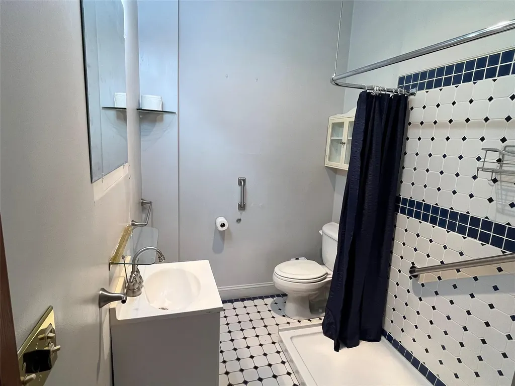 10 Whitehouse Avenue Poughkeepsie NY 12601