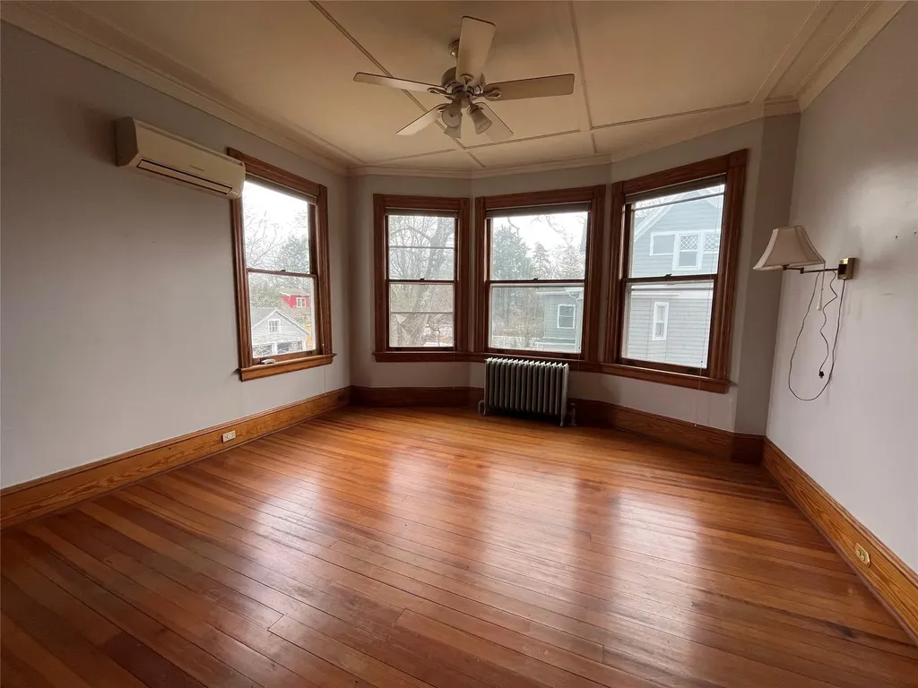 10 Whitehouse Avenue Poughkeepsie NY 12601