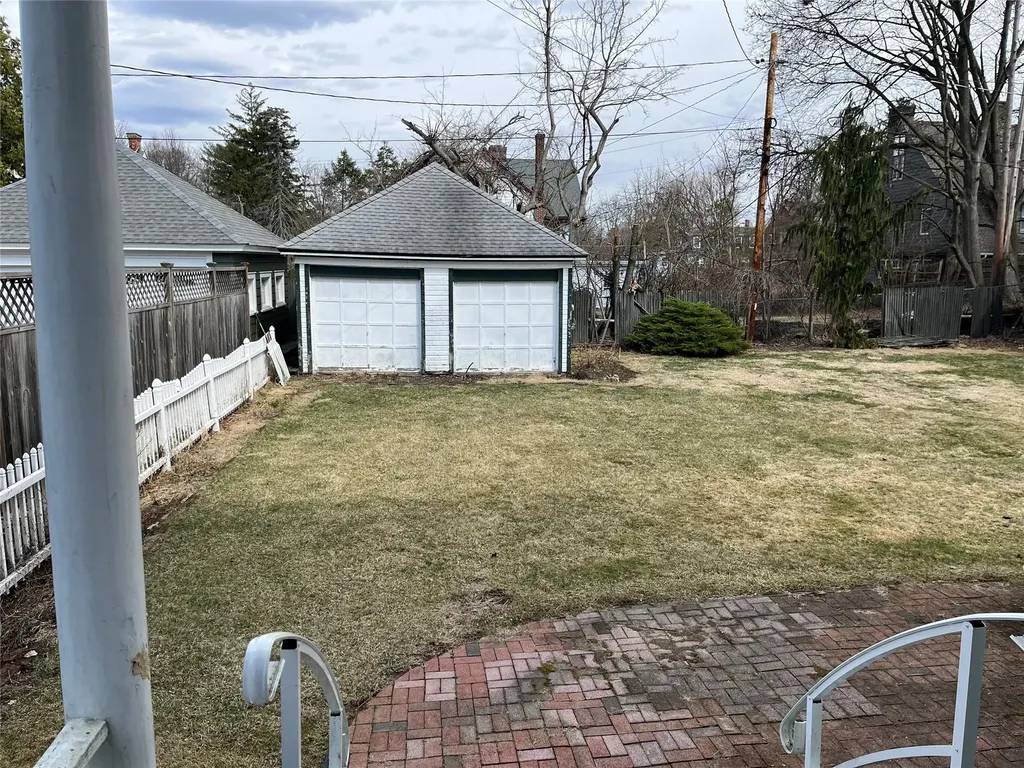 10 Whitehouse Avenue Poughkeepsie NY 12601
