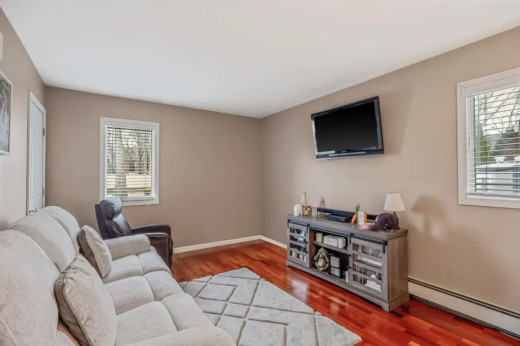 79 Aberdeen Drive Mastic NY 11950