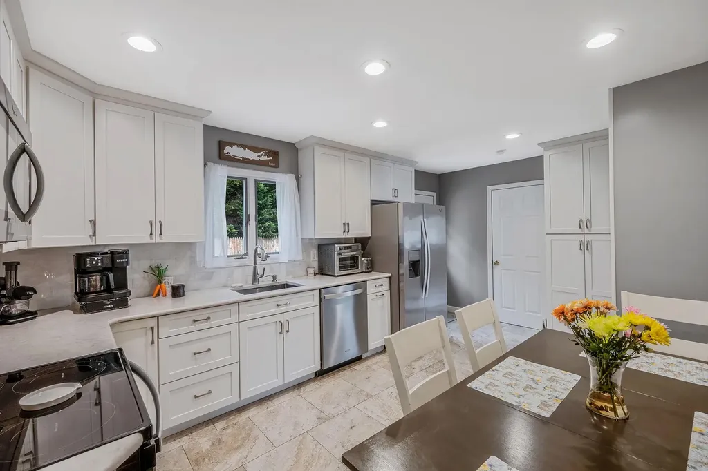 79 Aberdeen Drive Mastic NY 11950