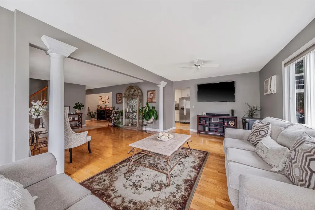 79 Aberdeen Drive Mastic NY 11950
