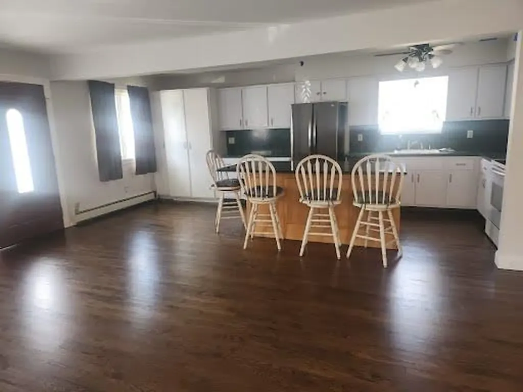 33 Forest Drive Ronkonkoma NY 11779