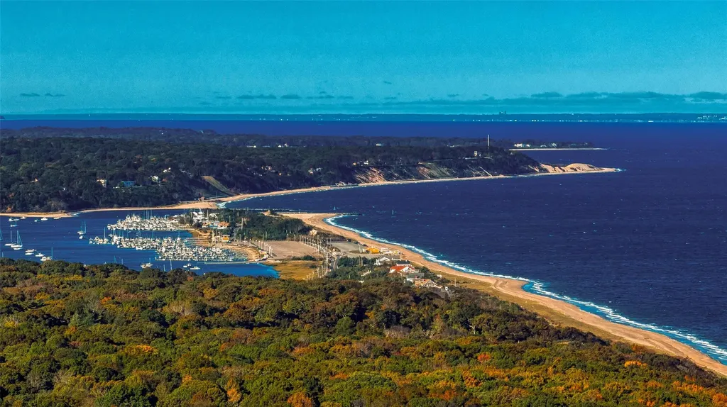 32 Lower Rocky Point Road Miller Place NY 11764