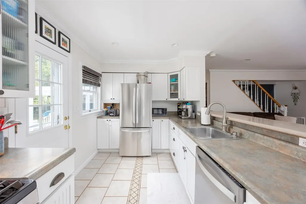 32 Lower Rocky Point Road Miller Place NY 11764