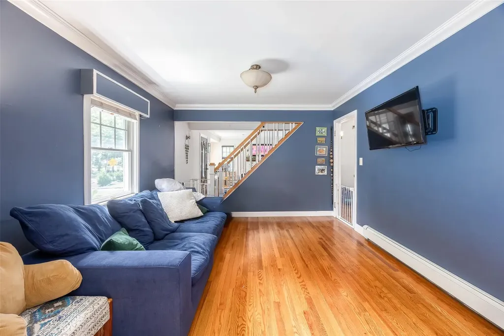 32 Lower Rocky Point Road Miller Place NY 11764