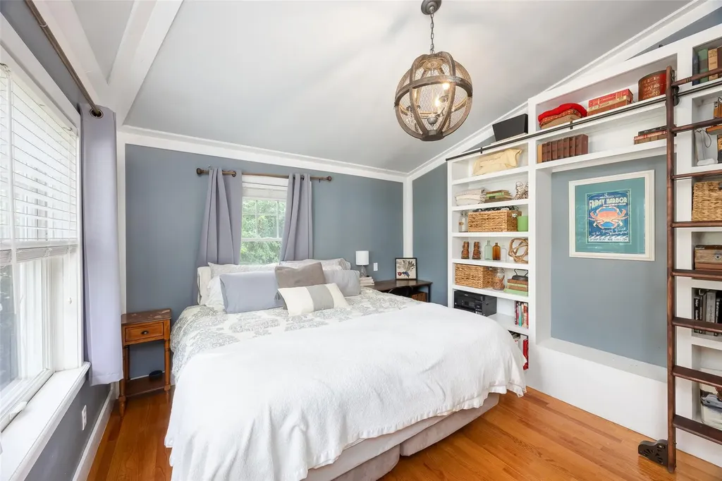 32 Lower Rocky Point Road Miller Place NY 11764