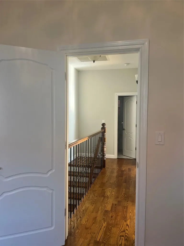 7207 88th Street Glendale NY 11385