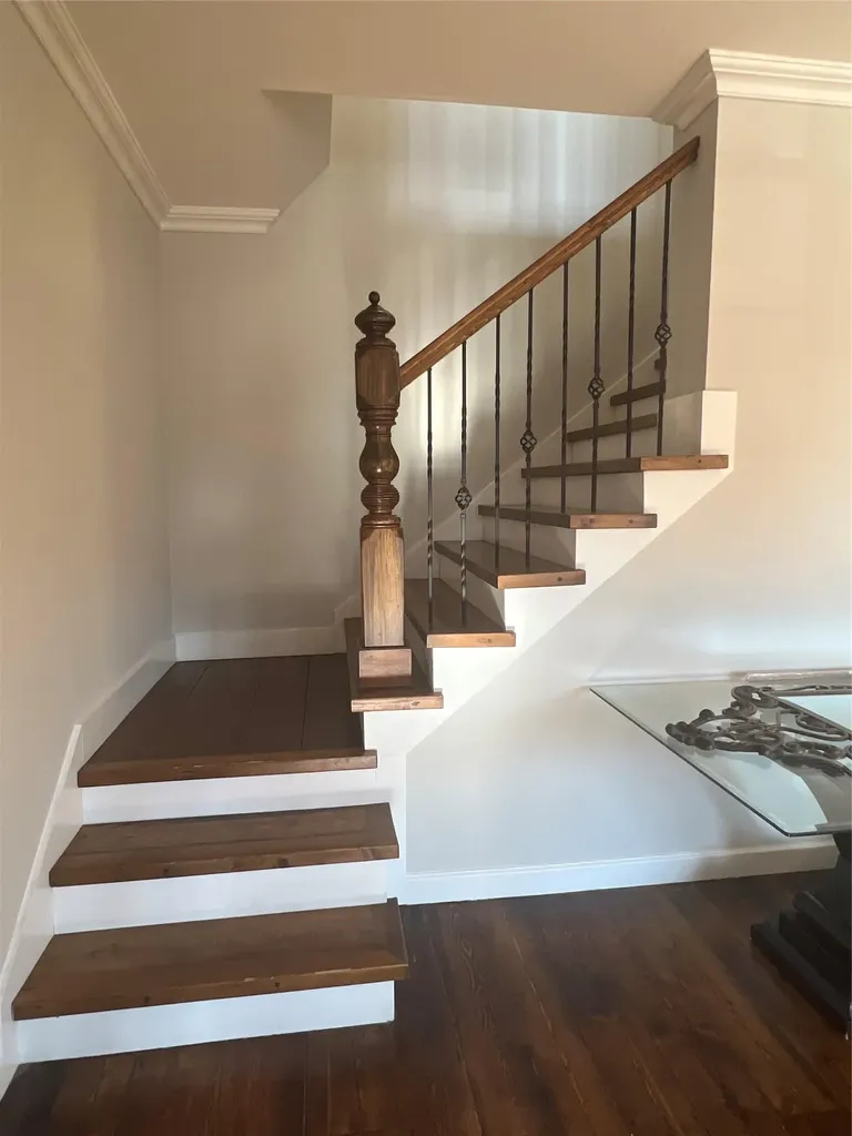 7207 88th Street Glendale NY 11385