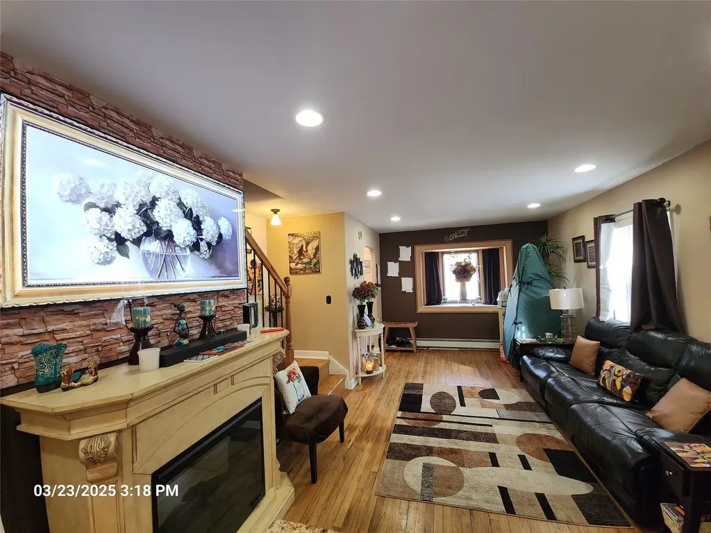 2721 Yates Avenue Bronx NY 10469