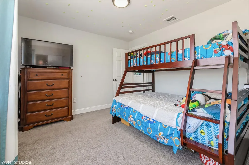 33 Sundown Drive Bellport NY 11713