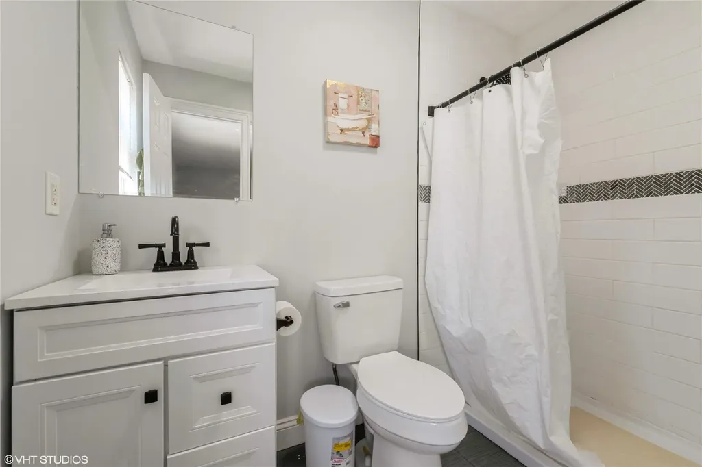 33 Sundown Drive Bellport NY 11713