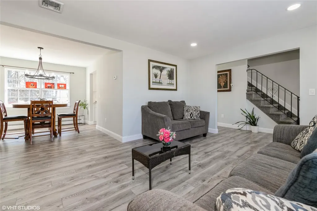 33 Sundown Drive Bellport NY 11713