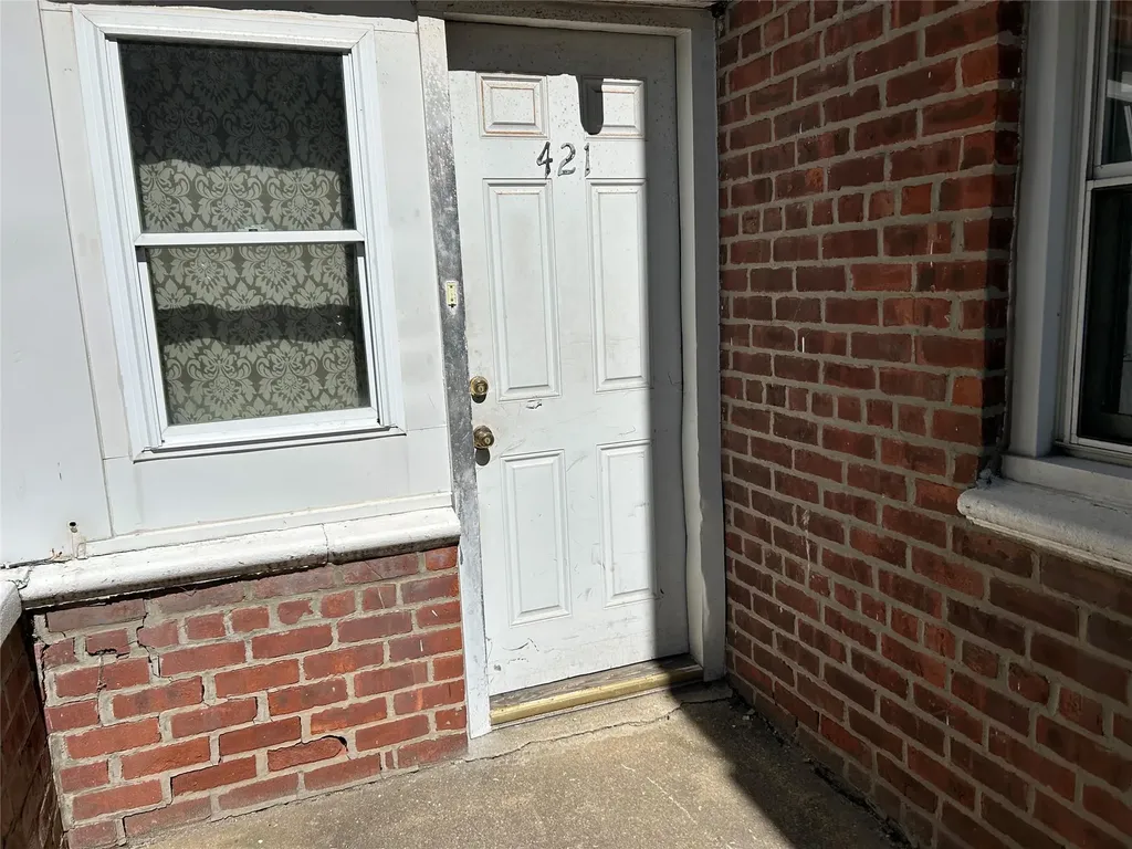 421 East Broadway Long Beach NY 11561