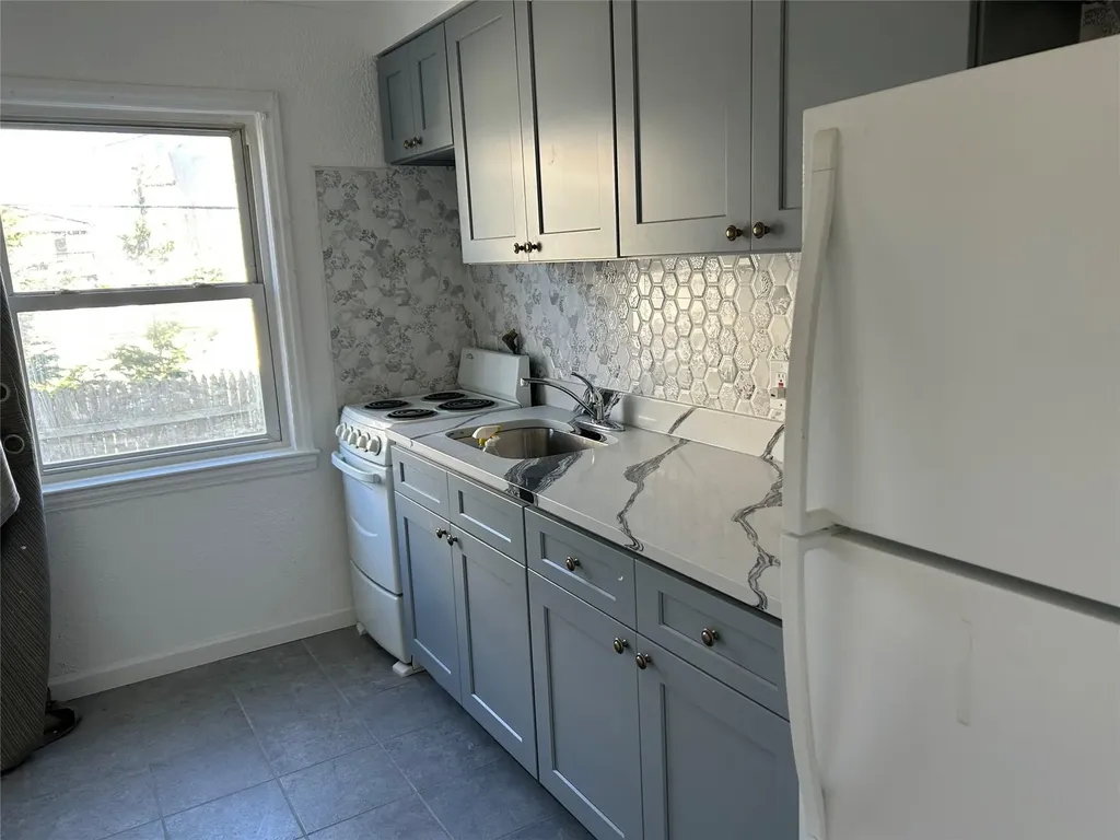 421 East Broadway Long Beach NY 11561