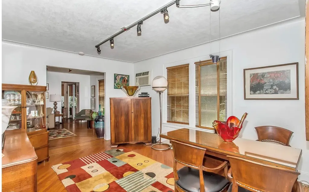 22 Elgin Road Valley Stream NY 11581
