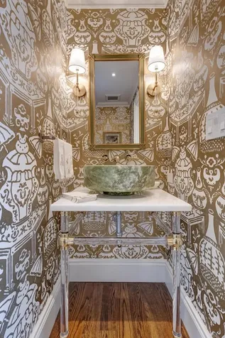 135 Skunks Misery Road Lattingtown NY 11560