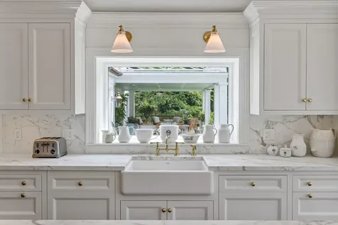 135 Skunks Misery Road Lattingtown NY 11560