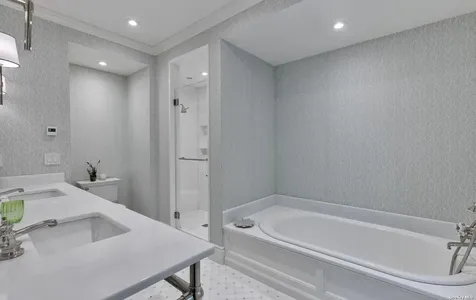 135 Skunks Misery Road Lattingtown NY 11560