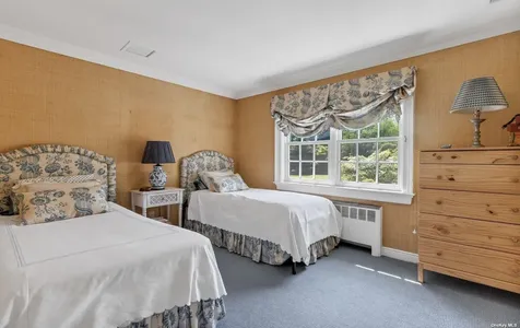 135 Skunks Misery Road Lattingtown NY 11560